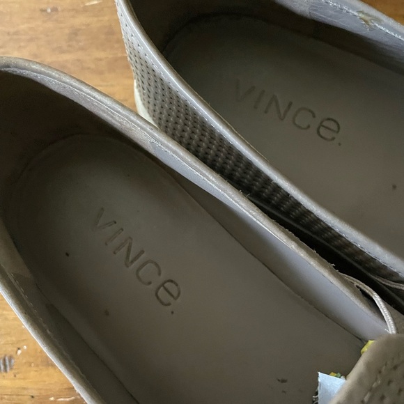 VINCE Sneakers Womens Sz 7 Blair Slip On Loafers Perforated Taupe Beige - Picture 2 of 9